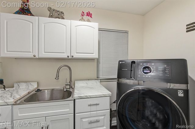 48767 Brittany Parc Drive, Macomb Township, MI 48044