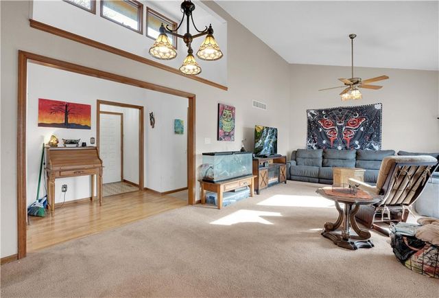 1028 Walnut Lane, Warrensburg, MO 64093