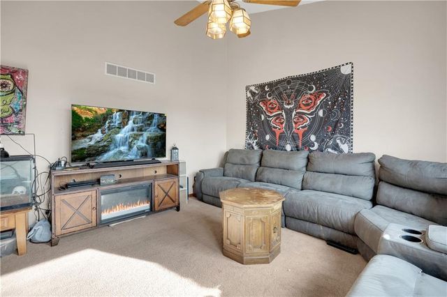 1028 Walnut Lane, Warrensburg, MO 64093