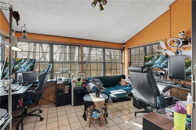 1028 Walnut Lane, Warrensburg, MO 64093