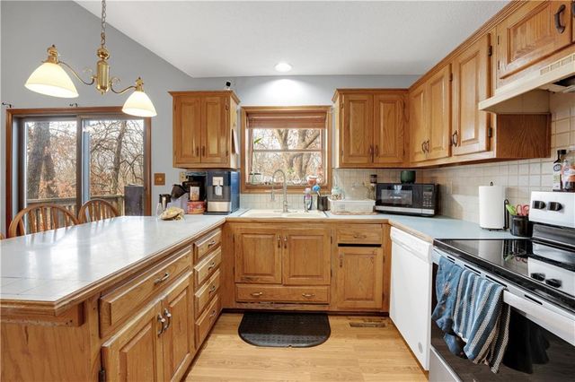 1028 Walnut Lane, Warrensburg, MO 64093