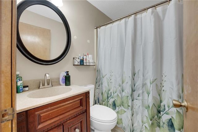 1028 Walnut Lane, Warrensburg, MO 64093