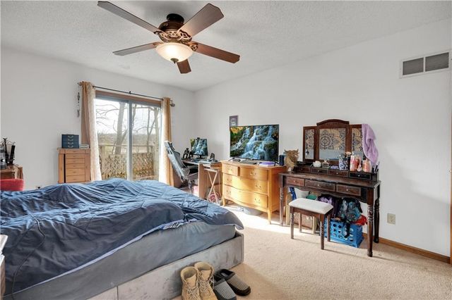 1028 Walnut Lane, Warrensburg, MO 64093