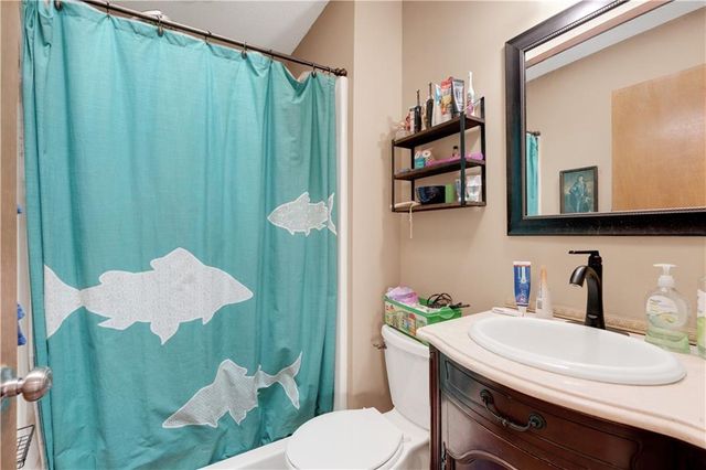 1028 Walnut Lane, Warrensburg, MO 64093