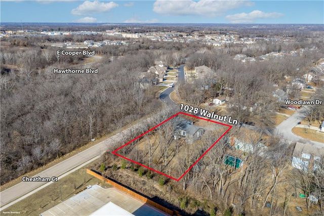 1028 Walnut Lane, Warrensburg, MO 64093