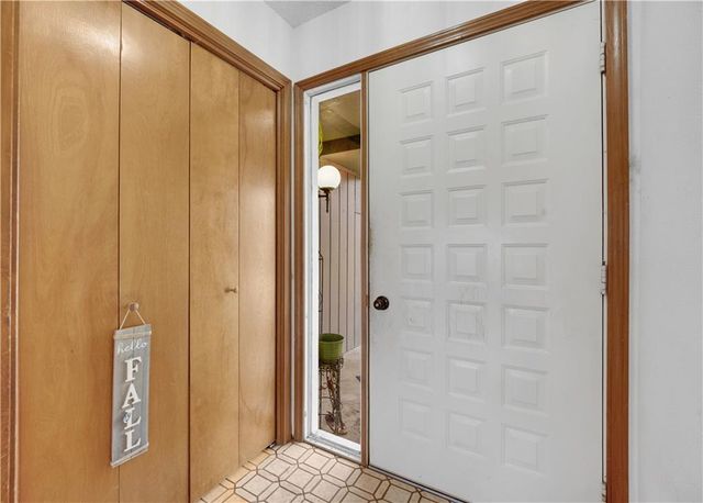 1028 Walnut Lane, Warrensburg, MO 64093