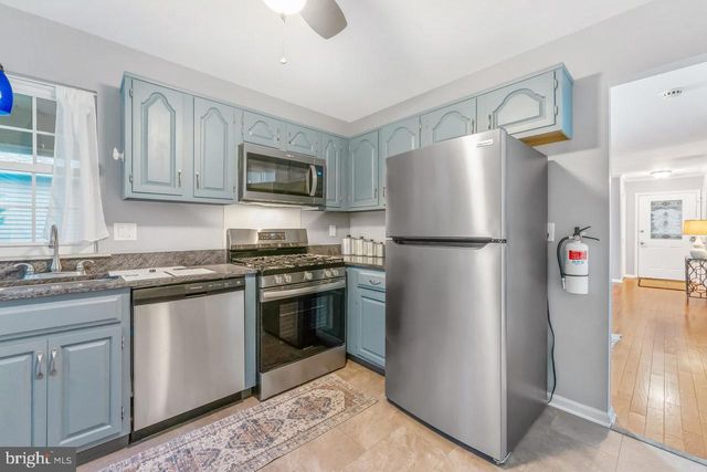 877 WESTMINSTER DR N, Southampton, NJ 08088