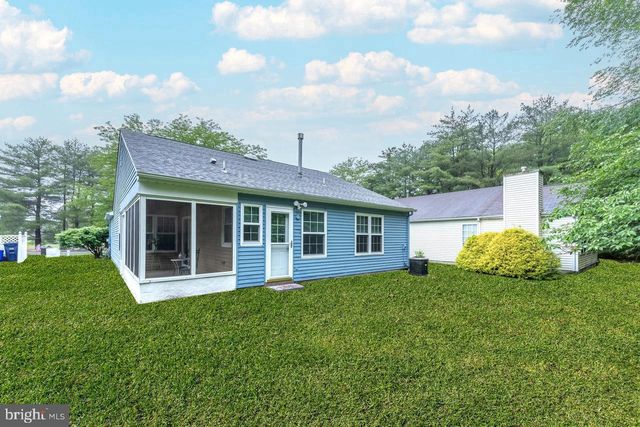 877 WESTMINSTER DR N, Southampton, NJ 08088