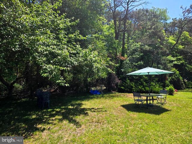 877 WESTMINSTER DR N, Southampton, NJ 08088