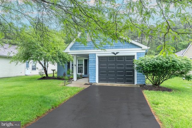 877 WESTMINSTER DR N, Southampton, NJ 08088