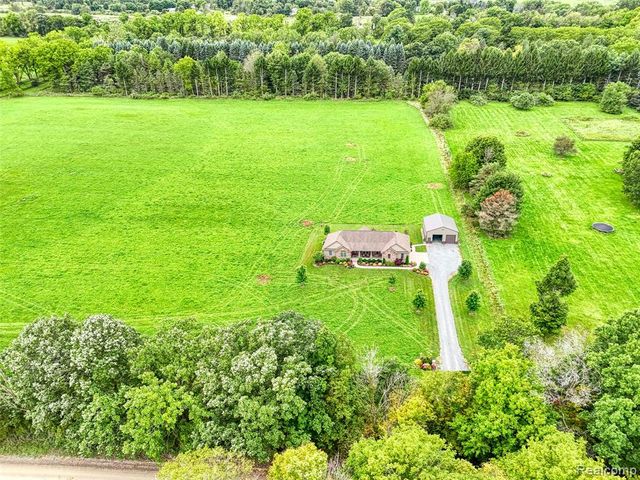 V/L Pingree Rd. Road, Howell, MI 48843