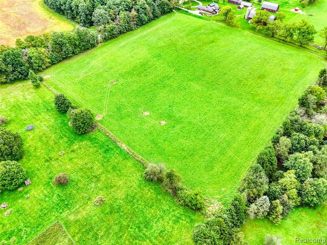 V/L Pingree Rd. Road, Howell, MI 48843
