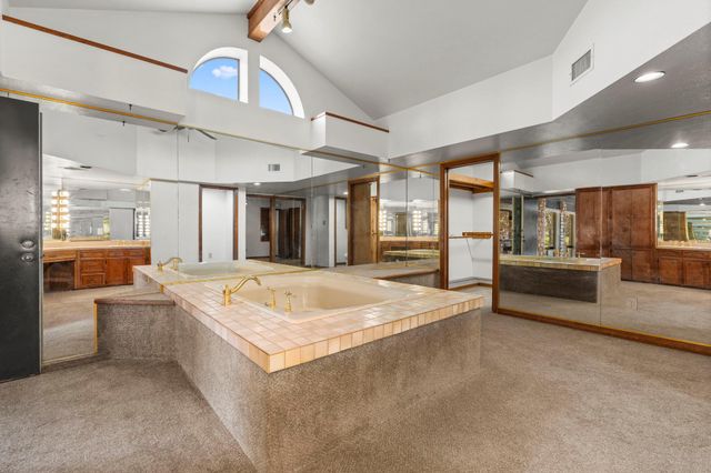 108 Augusta LN, Wimberley, TX 78676