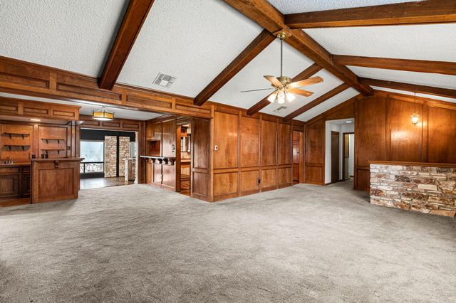 108 Augusta LN, Wimberley, TX 78676