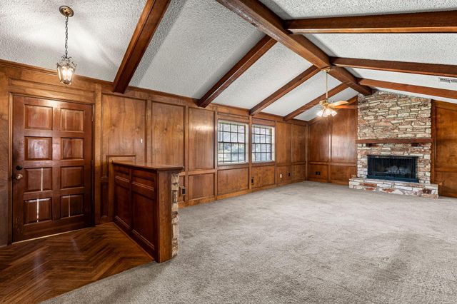108 Augusta LN, Wimberley, TX 78676