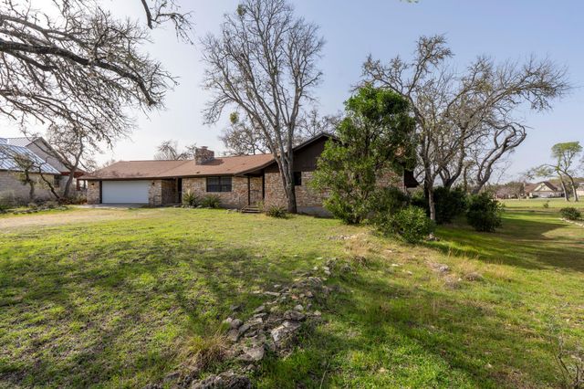 108 Augusta LN, Wimberley, TX 78676