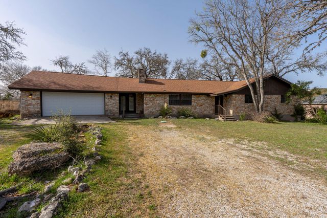 108 Augusta LN, Wimberley, TX 78676
