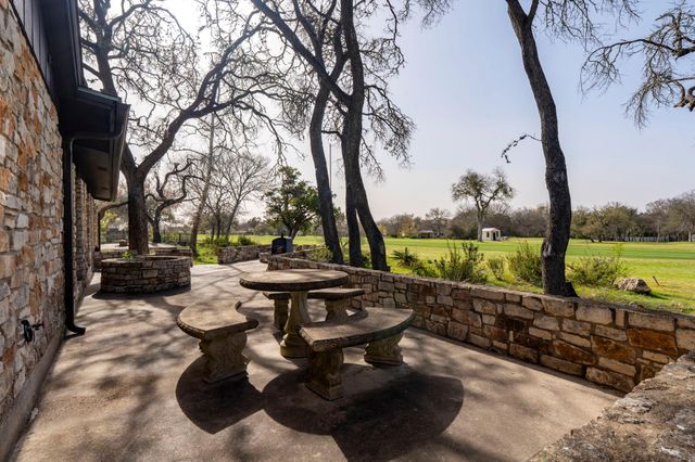 108 Augusta LN, Wimberley, TX 78676