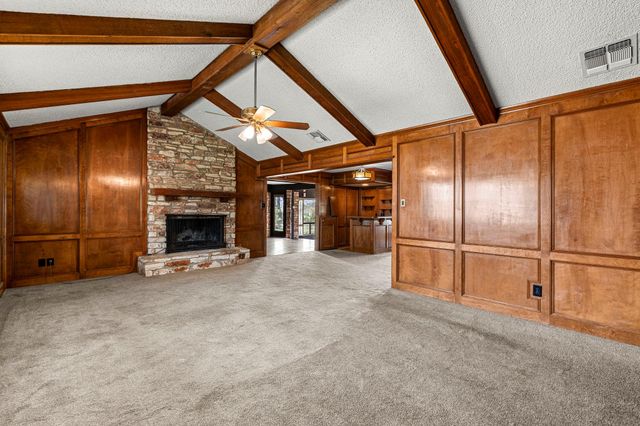 108 Augusta LN, Wimberley, TX 78676