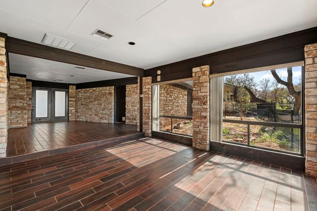 108 Augusta LN, Wimberley, TX 78676
