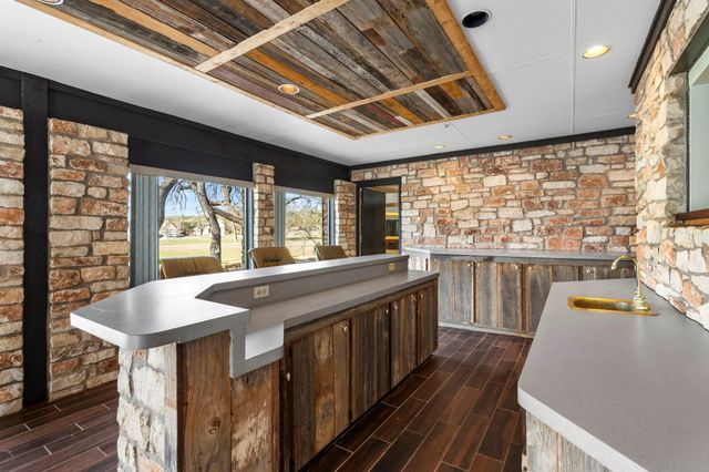 108 Augusta LN, Wimberley, TX 78676