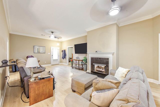 173 Laverne Dr, Thibodaux, LA 70301