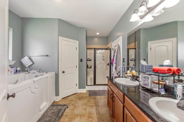 173 Laverne Dr, Thibodaux, LA 70301