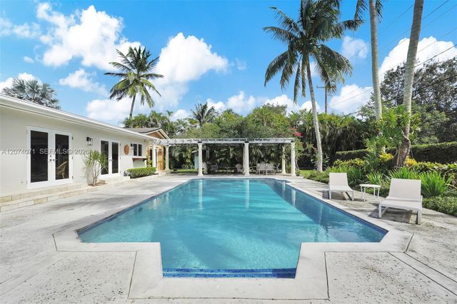 8220 SW 162nd Street, Palmetto Bay, FL 33157