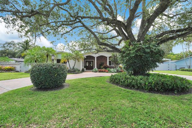 8220 SW 162nd Street, Palmetto Bay, FL 33157