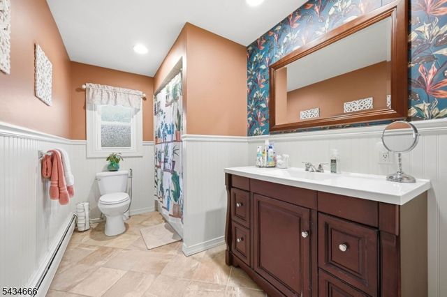 18 Reger Rd, Roxbury Twp., NJ 07876