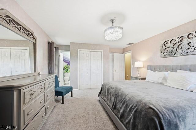 18 Reger Rd, Roxbury Twp., NJ 07876