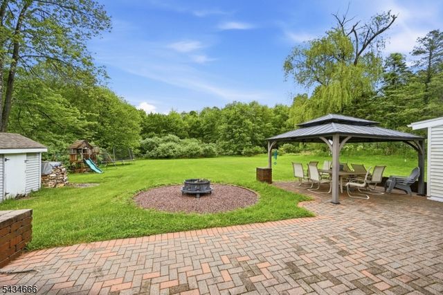 18 Reger Rd, Roxbury Twp., NJ 07876