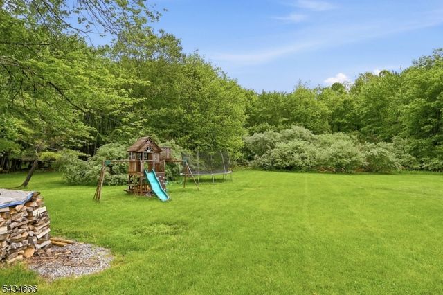 18 Reger Rd, Roxbury Twp., NJ 07876