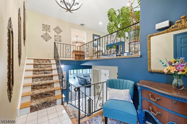 18 Reger Rd, Roxbury Twp., NJ 07876