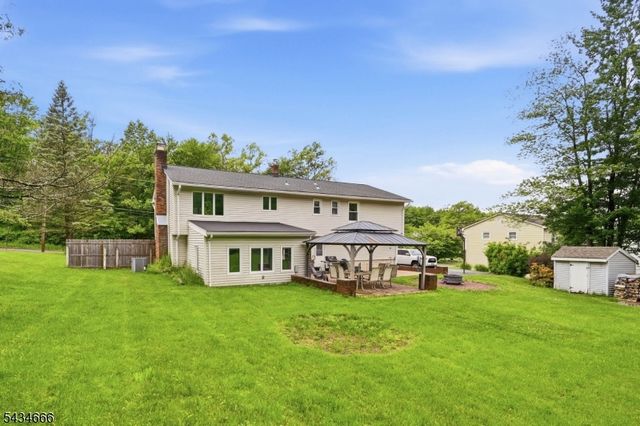 18 Reger Rd, Roxbury Twp., NJ 07876