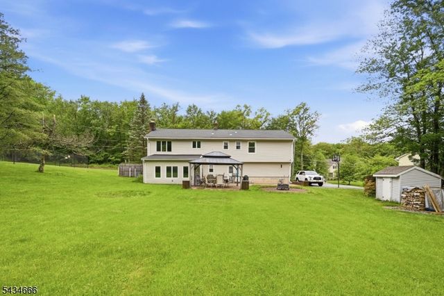 18 Reger Rd, Roxbury Twp., NJ 07876