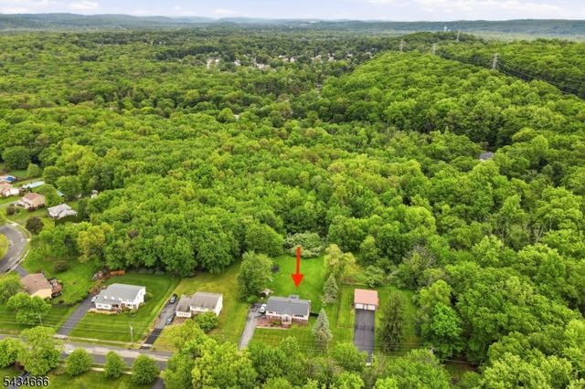 18 Reger Rd, Roxbury Twp., NJ 07876