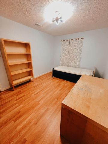 10831 Sandpiper Drive 188, Houston, TX 77096