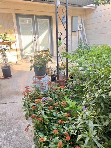 10831 Sandpiper Drive 188, Houston, TX 77096