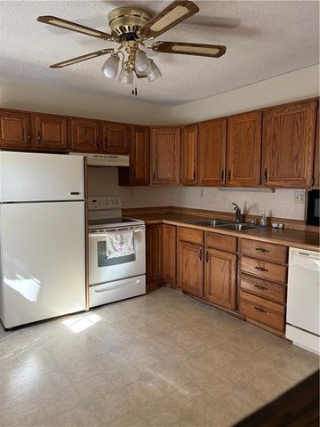 721 W Cooper Street, Maryville, MO 64468