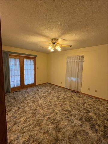 721 W Cooper Street, Maryville, MO 64468