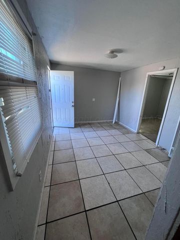 106 NE 11th Avenue, Amarillo, TX 79107