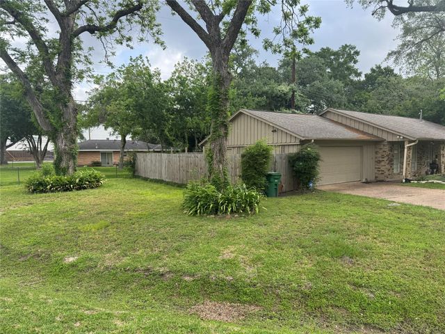 9386 Livernois Road, Houston, TX 77080