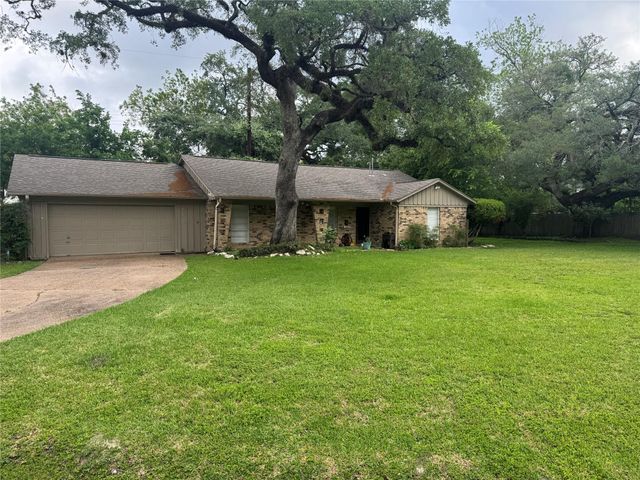 9386 Livernois Road, Houston, TX 77080