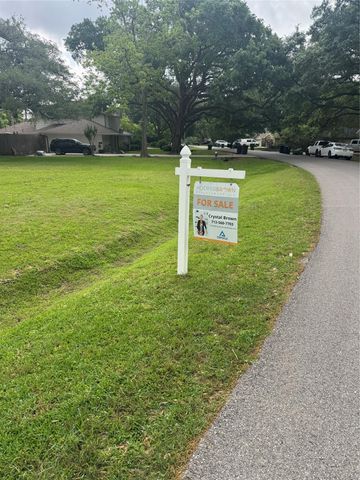 9386 Livernois Road, Houston, TX 77080