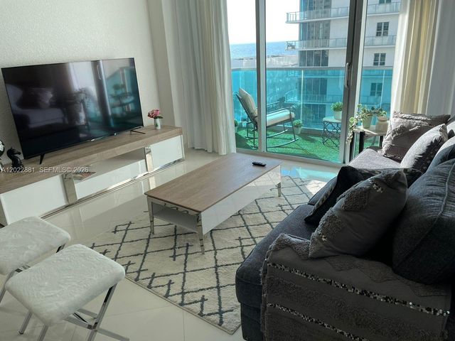 4001 S Ocean Dr 7L, Hollywood, FL 33019