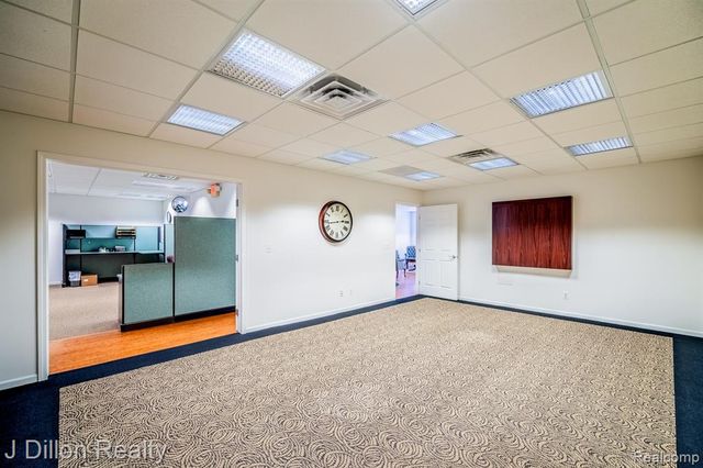 4621 & 4615 S Wayne Road, Wayne, MI 48184