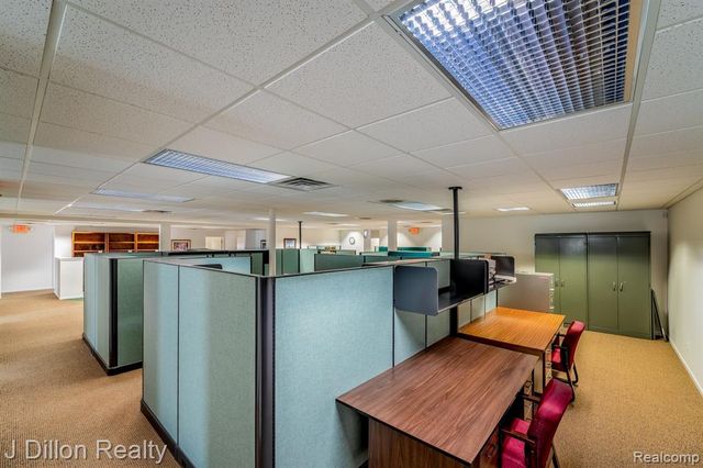 4621 & 4615 S Wayne Road, Wayne, MI 48184