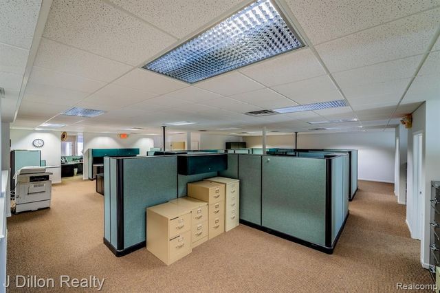 4621 & 4615 S Wayne Road, Wayne, MI 48184