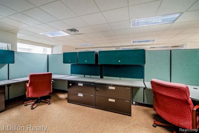 4621 & 4615 S Wayne Road, Wayne, MI 48184